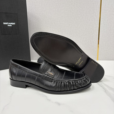 💋💍YSL 新品 圣罗*兰男士摩登商务休闲套脚皮鞋,莫卡辛便鞋气质款!全新设计抓皱鞋头,经典背带 💋💍YSL 新品 圣罗*兰男士摩登商务休闲套脚皮鞋,莫卡辛便鞋气质款!全新设计抓皱鞋头,经典背带