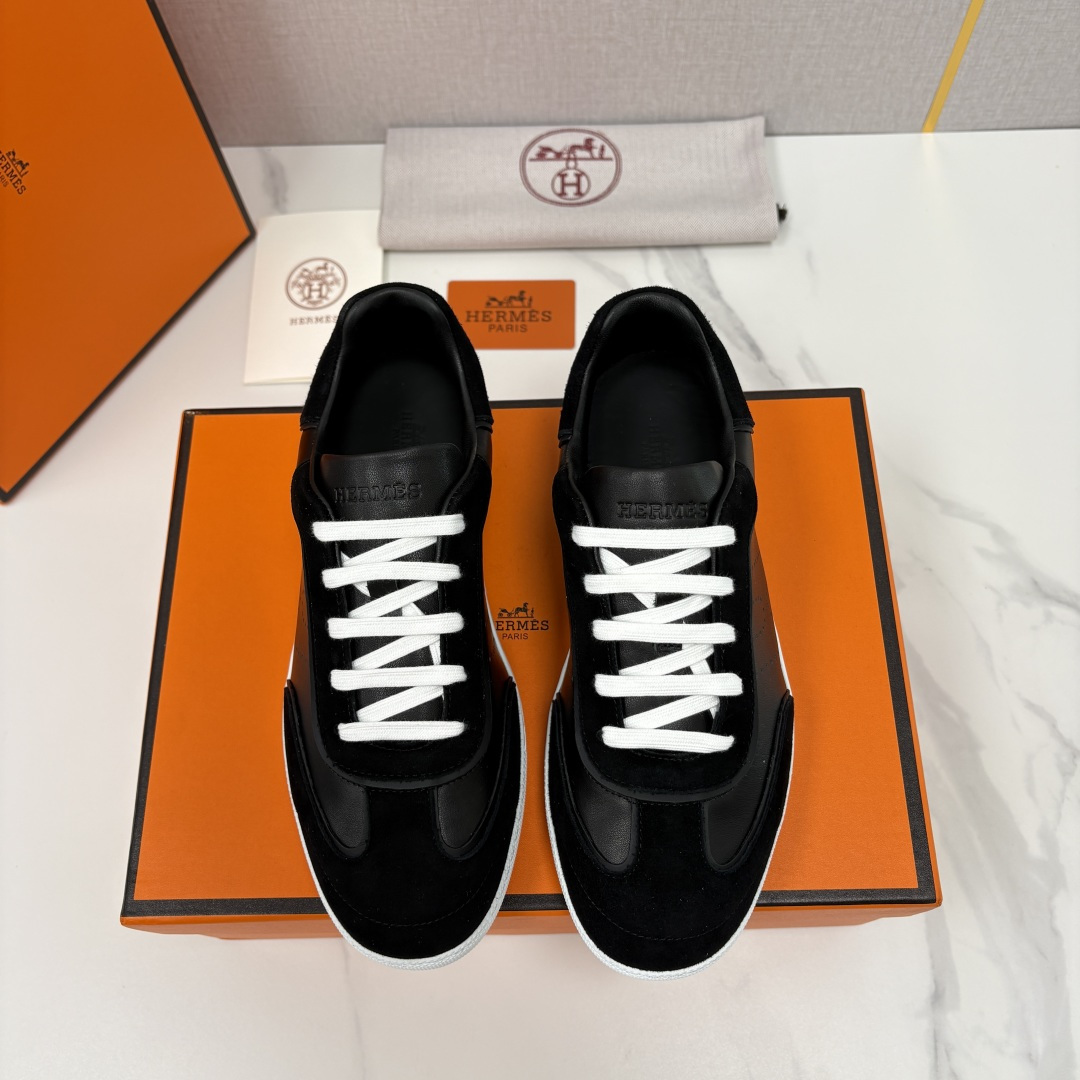 💋💍H家 新品板鞋鞋上架  Match 德训板鞋，官方 9,850  采用进口牛皮拼反毛牛皮/布拼反毛牛