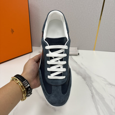 💋💍H家 新品板鞋鞋上架 Match 德训板鞋,官方 9,850 采用进口牛皮拼反毛牛皮/布拼反毛牛 💋💍H家 新品板鞋鞋上架 Match 德训板鞋,官方 9,850 采用进口牛皮拼反毛牛皮/布拼反毛牛