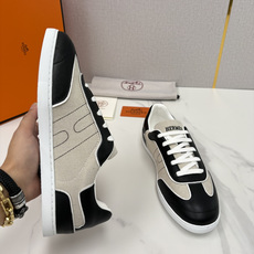 💋💍H家 新品板鞋鞋上架 Match 德训板鞋,官方 9,850 采用进口牛皮拼反毛牛皮/布拼反毛牛 💋💍H家 新品板鞋鞋上架 Match 德训板鞋,官方 9,850 采用进口牛皮拼反毛牛皮/布拼反毛牛