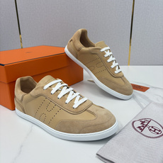 💋💍H家 新品板鞋鞋上架 Match 德训板鞋,官方 9,850 采用进口牛皮拼反毛牛皮/布拼反毛牛 💋💍H家 新品板鞋鞋上架 Match 德训板鞋,官方 9,850 采用进口牛皮拼反毛牛皮/布拼反毛牛