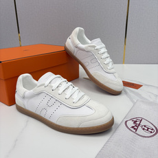 💋💍H家 新品板鞋鞋上架 Match 德训板鞋,官方 9,850 采用进口牛皮拼反毛牛皮/布拼反毛牛 💋💍H家 新品板鞋鞋上架 Match 德训板鞋,官方 9,850 采用进口牛皮拼反毛牛皮/布拼反毛牛