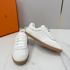 💋💍H家 新品板鞋鞋上架 Match 德训板鞋,官方 9,850 采用进口牛皮拼反毛牛皮/布拼反毛牛 💋💍H家 新品板鞋鞋上架 Match 德训板鞋,官方 9,850 采用进口牛皮拼反毛牛皮/布拼反毛牛