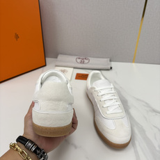 💋💍H家 新品板鞋鞋上架 Match 德训板鞋,官方 9,850 采用进口牛皮拼反毛牛皮/布拼反毛牛 💋💍H家 新品板鞋鞋上架 Match 德训板鞋,官方 9,850 采用进口牛皮拼反毛牛皮/布拼反毛牛
