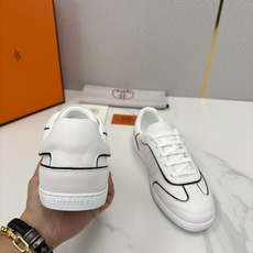 💋💍H家 新品板鞋鞋上架 Match 德训板鞋,官方 9,850 采用进口牛皮拼反毛牛皮/布拼反毛牛 💋💍H家 新品板鞋鞋上架 Match 德训板鞋,官方 9,850 采用进口牛皮拼反毛牛皮/布拼反毛牛