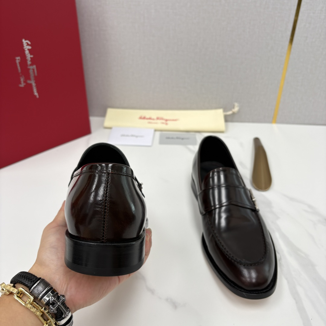 💋💍 SF 菲拉** 专柜同步新款 男士便鞋 可休闲可正装莫卡辛乐福皮鞋  经典造型体现正装时髦魅力，全