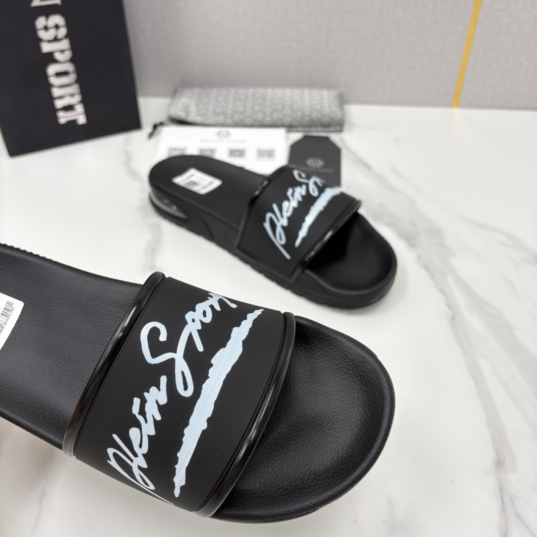 💋💍PP家新品   Philip*  Plei*  菲利普-普莱茵气垫沙滩🏖直拖，  官方 5.680 