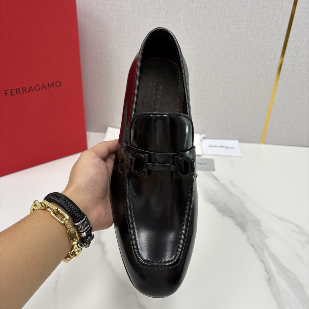 💋💍 SF家  菲拉格*  专柜同步新款 男士便鞋 可休闲可正装莫卡辛乐福皮鞋  经典造型体现正装时髦魅