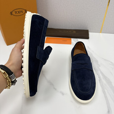 💋💍TOD*S 托德-斯 新品拉菲草(汤德森)OTV绒面皮革乐福鞋上🆕 官方 6,300 本款 💋💍TOD*S 托德-斯 新品拉菲草(汤德森)OTV绒面皮革乐福鞋上🆕 官方 6,300 本款