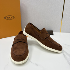 💋💍TOD*S 托德-斯 新品拉菲草(汤德森)OTV绒面皮革乐福鞋上🆕 官方 6,300 本款 💋💍TOD*S 托德-斯 新品拉菲草(汤德森)OTV绒面皮革乐福鞋上🆕 官方 6,300 本款