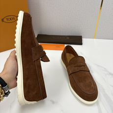 💋💍TOD*S 托德-斯 新品拉菲草(汤德森)OTV绒面皮革乐福鞋上🆕 官方 6,300 本款 💋💍TOD*S 托德-斯 新品拉菲草(汤德森)OTV绒面皮革乐福鞋上🆕 官方 6,300 本款