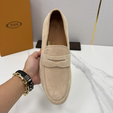 💋💍TOD*S 托德-斯 新品拉菲草(汤德森)OTV绒面皮革乐福鞋上🆕 官方 6,300 本款 💋💍TOD*S 托德-斯 新品拉菲草(汤德森)OTV绒面皮革乐福鞋上🆕 官方 6,300 本款