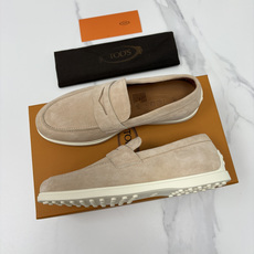 💋💍TOD*S 托德-斯 新品拉菲草(汤德森)OTV绒面皮革乐福鞋上🆕 官方 6,300 本款 💋💍TOD*S 托德-斯 新品拉菲草(汤德森)OTV绒面皮革乐福鞋上🆕 官方 6,300 本款