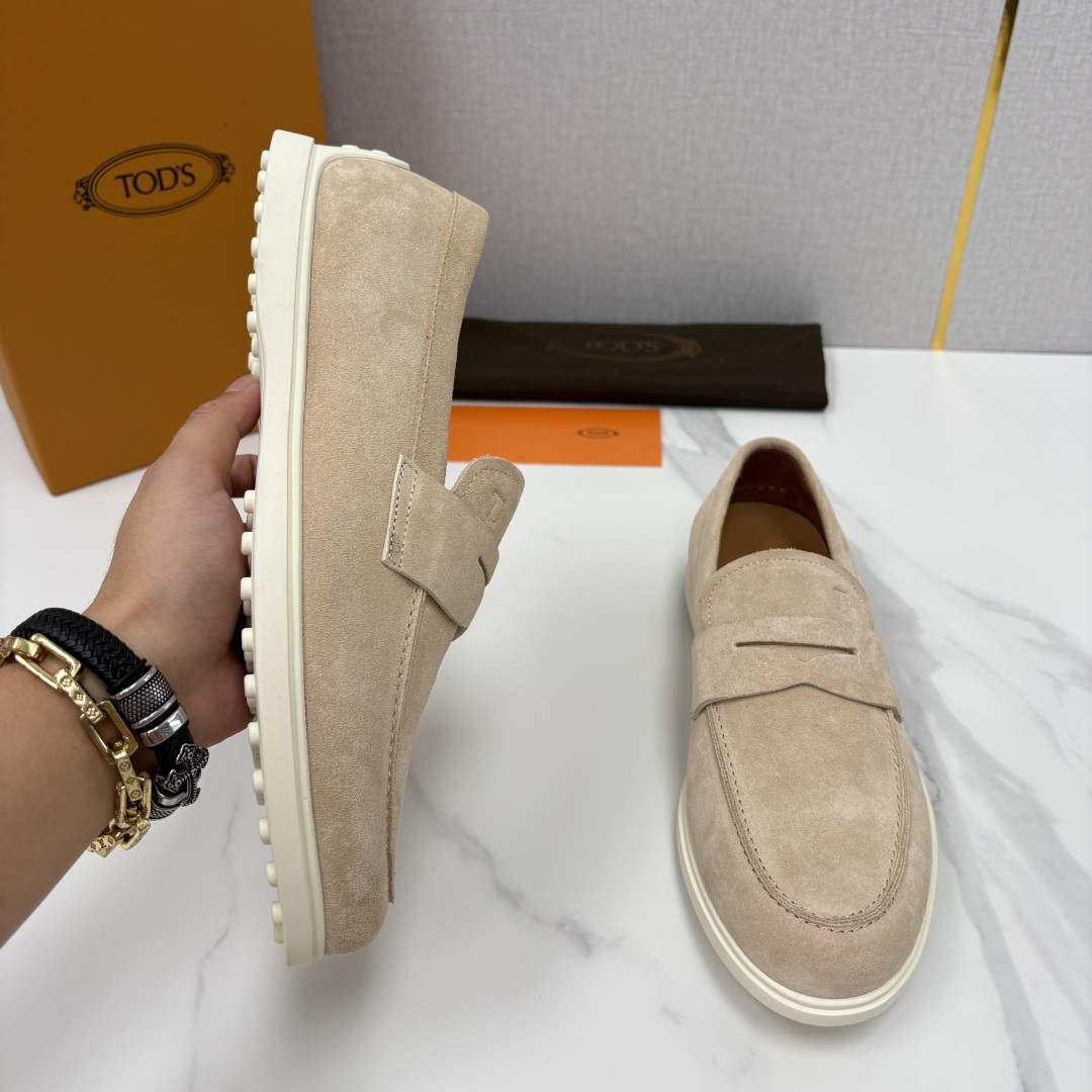 💋💍TOD*S 托德-斯 新品拉菲草(汤德森)OTV绒面皮革乐福鞋上🆕 官方 6,300 本款 💋💍TOD*S 托德-斯 新品拉菲草(汤德森)OTV绒面皮革乐福鞋上🆕 官方 6,300 本款