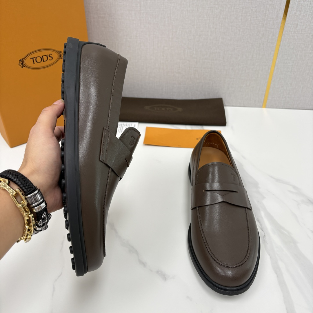 💋💍TOD*S  托德-斯 新品拉菲草（汤德森）OTV绒面皮革乐福鞋上🆕  官方  6,300   本款
