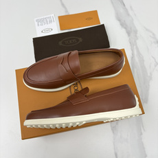 💋💍TOD*S 托德-斯 新品拉菲草(汤德森)OTV绒面皮革乐福鞋上🆕 官方 6,300 本款 💋💍TOD*S 托德-斯 新品拉菲草(汤德森)OTV绒面皮革乐福鞋上🆕 官方 6,300 本款
