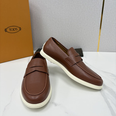 💋💍TOD*S 托德-斯 新品拉菲草(汤德森)OTV绒面皮革乐福鞋上🆕 官方 6,300 本款 💋💍TOD*S 托德-斯 新品拉菲草(汤德森)OTV绒面皮革乐福鞋上🆕 官方 6,300 本款