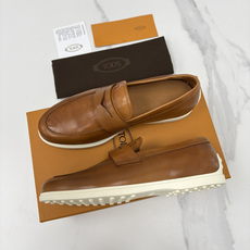 💋💍TOD*S 托德-斯 新品拉菲草(汤德森)OTV绒面皮革乐福鞋上🆕 官方 6,300 本款 💋💍TOD*S 托德-斯 新品拉菲草(汤德森)OTV绒面皮革乐福鞋上🆕 官方 6,300 本款