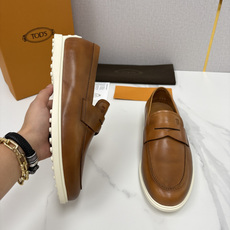 💋💍TOD*S 托德-斯 新品拉菲草(汤德森)OTV绒面皮革乐福鞋上🆕 官方 6,300 本款 💋💍TOD*S 托德-斯 新品拉菲草(汤德森)OTV绒面皮革乐福鞋上🆕 官方 6,300 本款