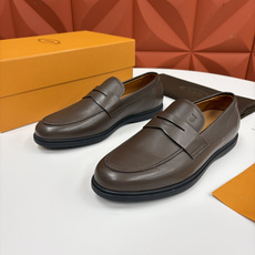 💋💍TOD*S 托德-斯 新品拉菲草(汤德森)OTV绒面皮革乐福鞋上🆕 官方 6,300 本款 💋💍TOD*S 托德-斯 新品拉菲草(汤德森)OTV绒面皮革乐福鞋上🆕 官方 6,300 本款