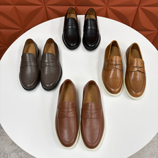 💋💍TOD*S 托德-斯 新品拉菲草(汤德森)OTV绒面皮革乐福鞋上🆕 官方 6,300 本款 💋💍TOD*S 托德-斯 新品拉菲草(汤德森)OTV绒面皮革乐福鞋上🆕 官方 6,300 本款