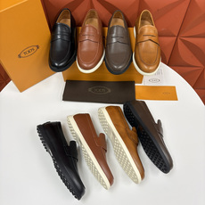 💋💍TOD*S 托德-斯 新品拉菲草(汤德森)OTV绒面皮革乐福鞋上🆕 官方 6,300 本款 💋💍TOD*S 托德-斯 新品拉菲草(汤德森)OTV绒面皮革乐福鞋上🆕 官方 6,300 本款