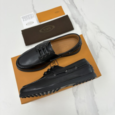 💋💍TOD*S 托德-斯 新品拉菲草(汤德森)OTV绒面皮革船鞋鞋上🆕 官方 6,300 本款 💋💍TOD*S 托德-斯 新品拉菲草(汤德森)OTV绒面皮革船鞋鞋上🆕 官方 6,300 本款