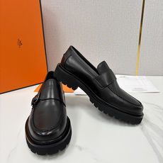 💋💍H家新品 Gentle厚底乐福鞋 官方 7,850 采用进口小牛皮/开边珠亮皮/手掌纹/ 💋💍H家新品 Gentle厚底乐福鞋 官方 7,850 采用进口小牛皮/开边珠亮皮/手掌纹/