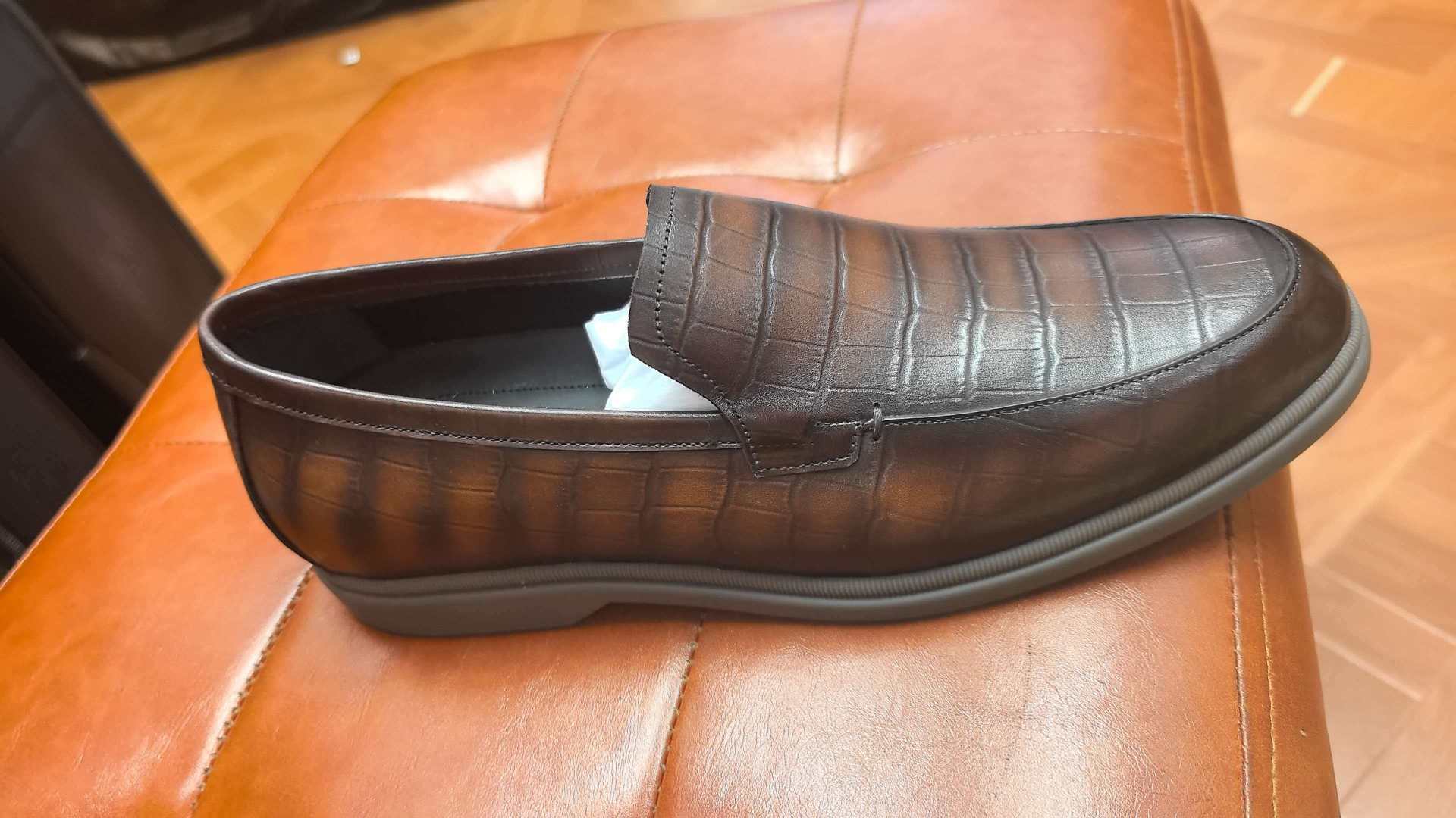 💋💍Berlut* 布鲁提 新款鳄鱼纹🐊乐福鞋上新 🆕男士手工擦色皮鞋 优雅与舒适的完美融合 💋💍Berlut* 布鲁提 新款鳄鱼纹🐊乐福鞋上新 🆕男士手工擦色皮鞋 优雅与舒适的完美融合