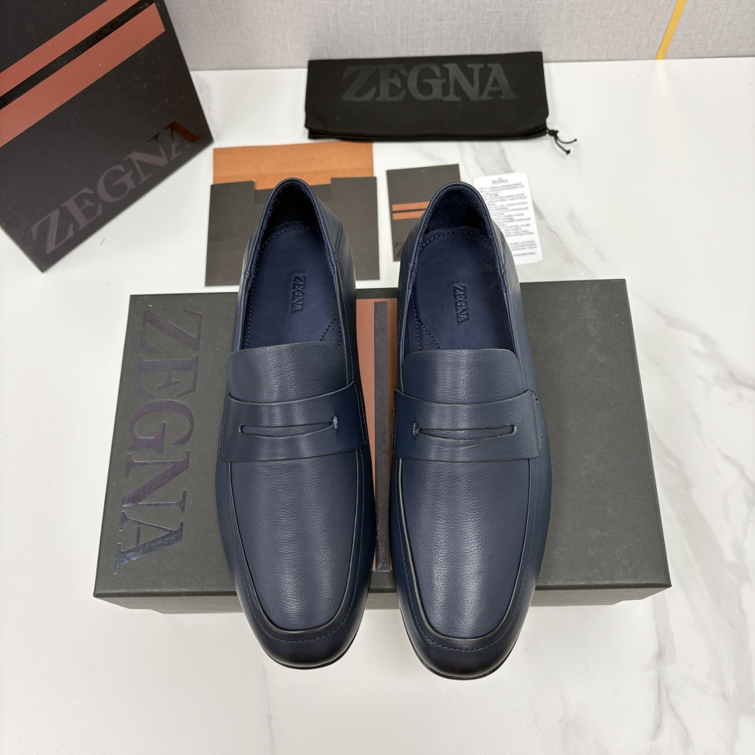 💋💍 Zegn* 杰尼～亚 新款乐福鞋皮鞋 这款 MOCASSIN粒面乐福皮鞋 以小牛面擦色皮/精品磨砂
