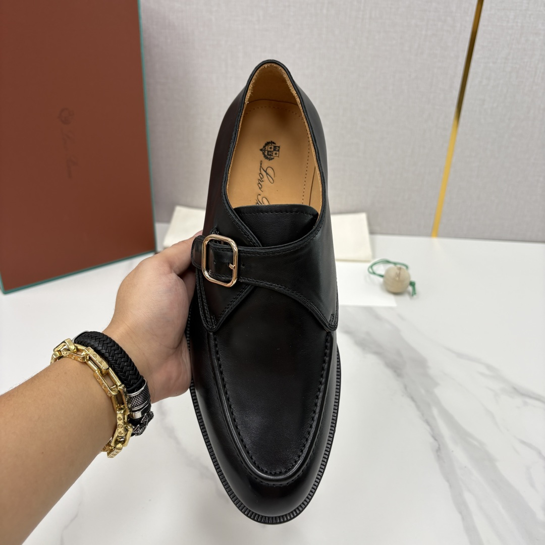 💋💍LP家新品 Loro Pian* 诺悠*翩雅 孟克单扣皮鞋鞋 选用蜡面小牛皮打造 独特的 💋💍LP家新品 Loro Pian* 诺悠*翩雅 孟克单扣皮鞋鞋 选用蜡面小牛皮打造 独特的