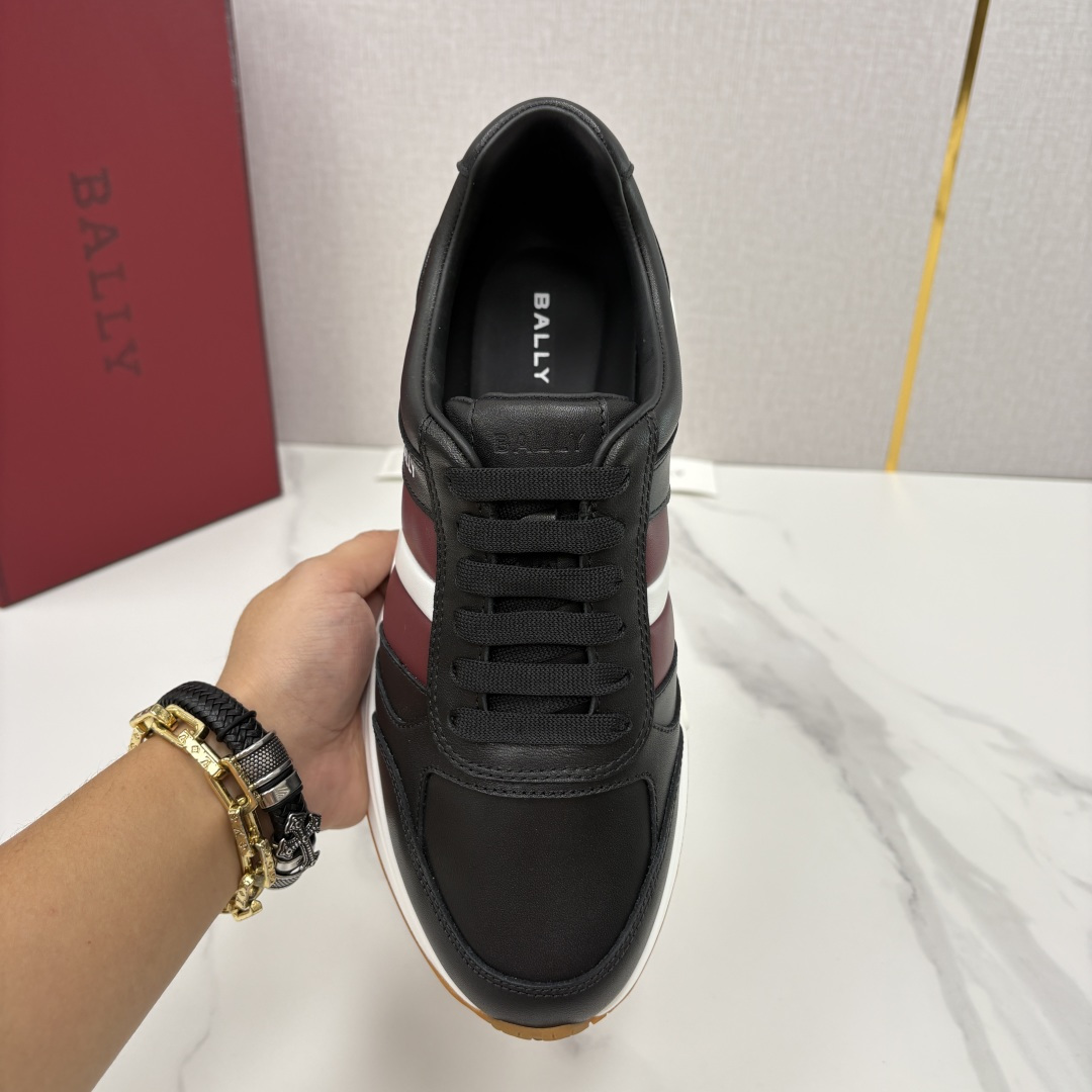 💋💍BL家新品   BAL*Y  巴-利   经典白红条低帮拼接新款休闲运动鞋    高品质细节   这