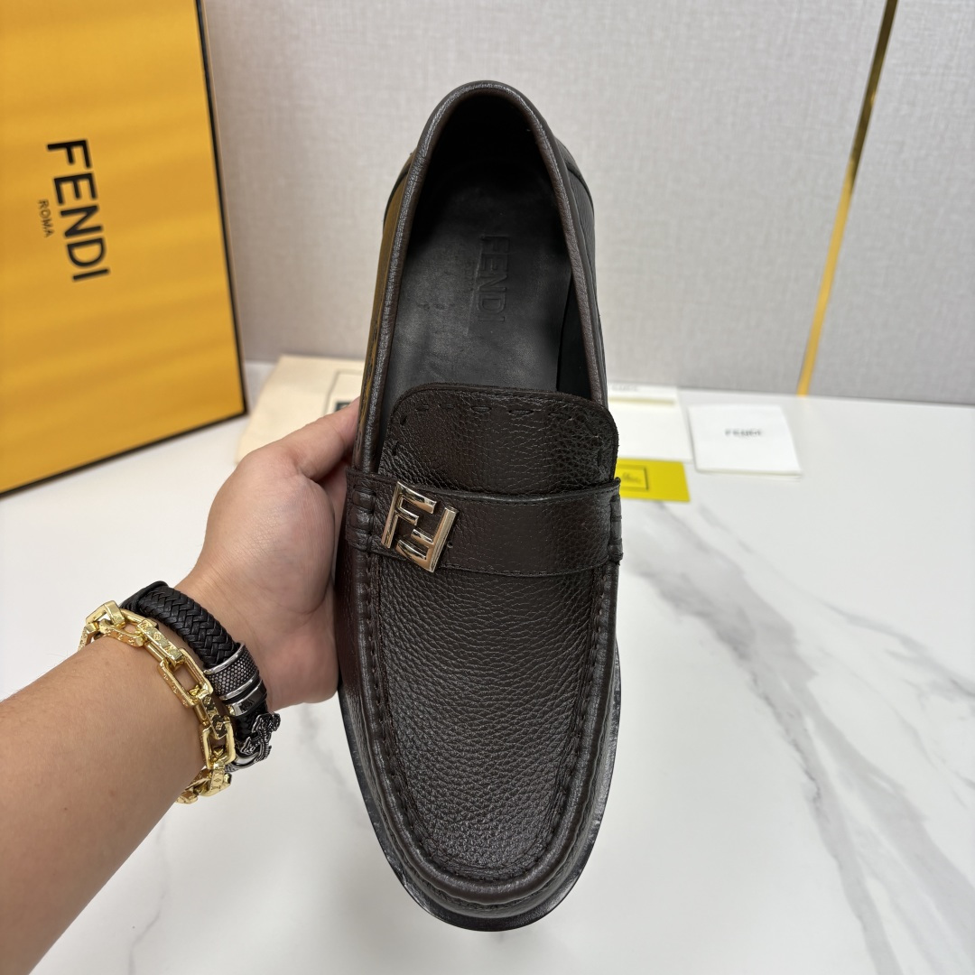 💋💍FD新品 fend* 芬-迪 O’Lock乐福鞋皮鞋 官方 9,600 采用进口牛皮/FF提花布 💋💍FD新品 fend* 芬-迪 O’Lock乐福鞋皮鞋 官方 9,600 采用进口牛皮/FF提花布