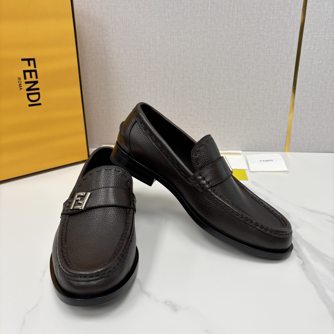 💋💍FD新品 fend* 芬-迪 O’Lock乐福鞋皮鞋 官方 9,600 采用进口牛皮/FF提花布 💋💍FD新品 fend* 芬-迪 O’Lock乐福鞋皮鞋 官方 9,600 采用进口牛皮/FF提花布