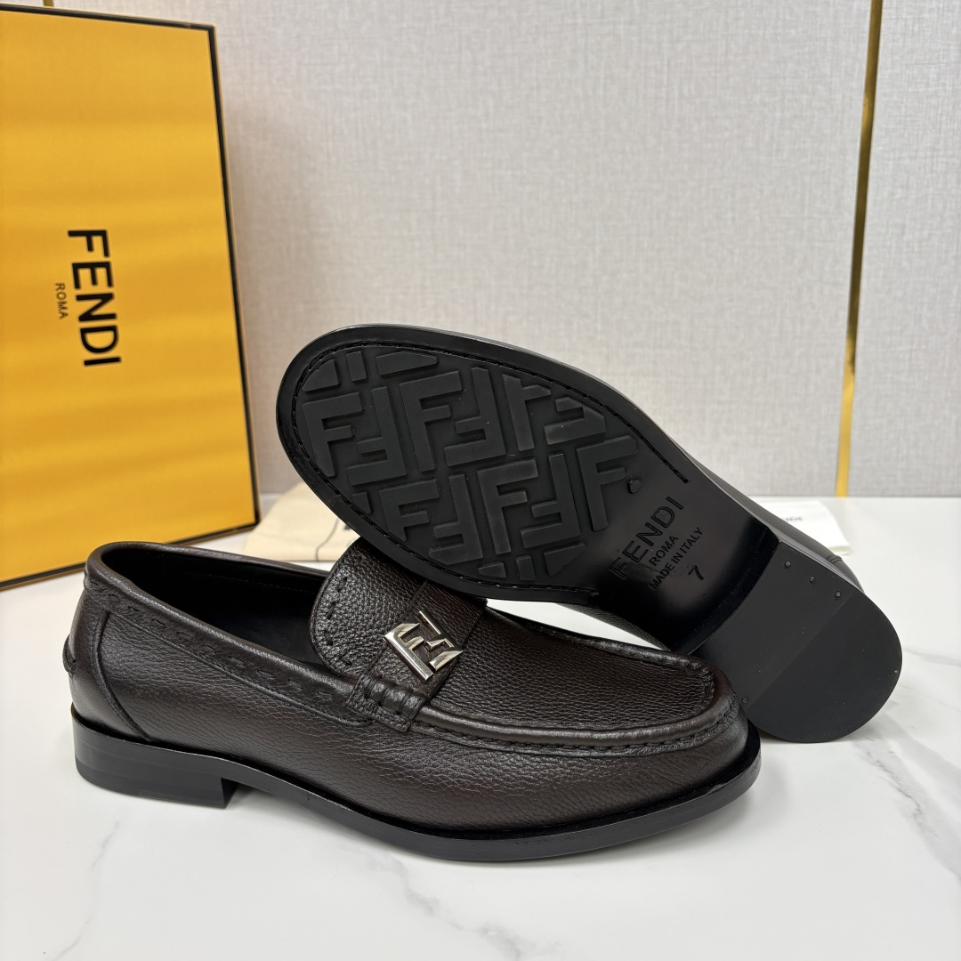 💋💍FD新品 fend* 芬-迪 O’Lock乐福鞋皮鞋 官方 9,600 采用进口牛皮/FF提花布 💋💍FD新品 fend* 芬-迪 O’Lock乐福鞋皮鞋 官方 9,600 采用进口牛皮/FF提花布