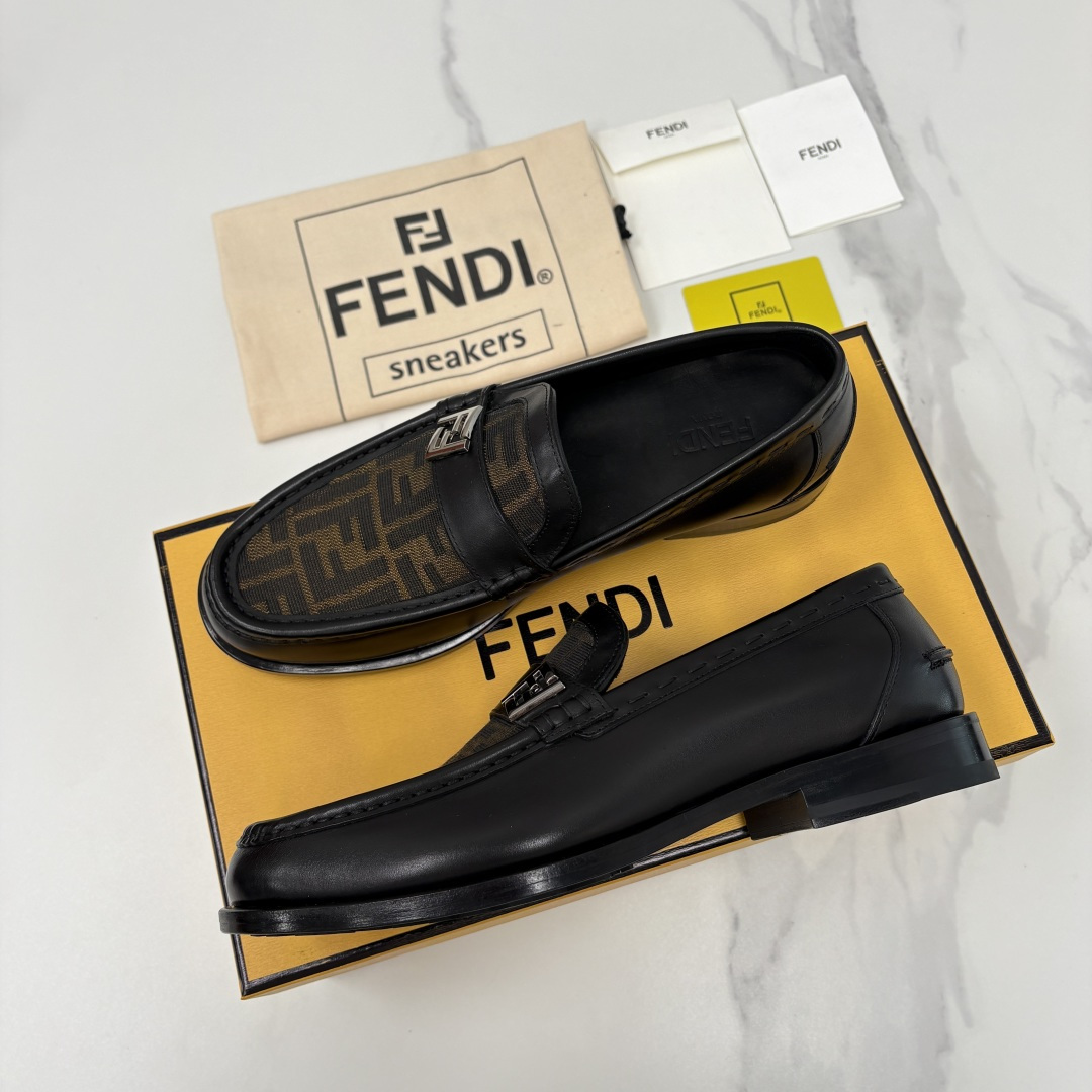 💋💍FD新品 fend* 芬-迪 O’Lock乐福鞋皮鞋 官方 9,600 采用进口牛皮/FF提花布 💋💍FD新品 fend* 芬-迪 O’Lock乐福鞋皮鞋 官方 9,600 采用进口牛皮/FF提花布