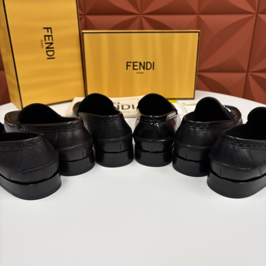 💋💍FD新品 fend* 芬-迪 O’Lock乐福鞋皮鞋 官方 9,600 采用进口牛皮/FF提花布 💋💍FD新品 fend* 芬-迪 O’Lock乐福鞋皮鞋 官方 9,600 采用进口牛皮/FF提花布