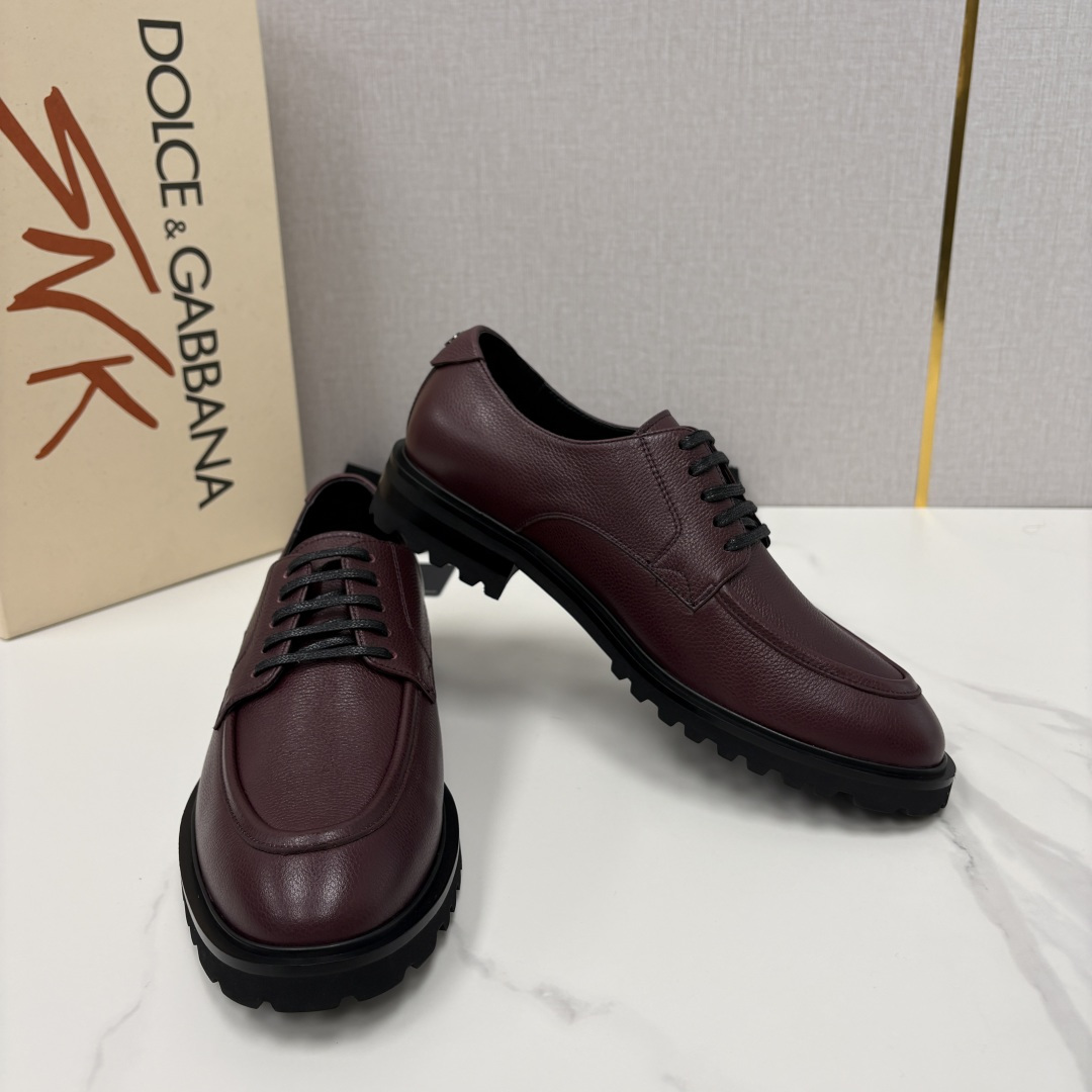 💋💍DG家新品   杜嘉-班纳 Dolce&Gabban* 男士正装鞋厚底鞋     这款乐福鞋皮鞋是把