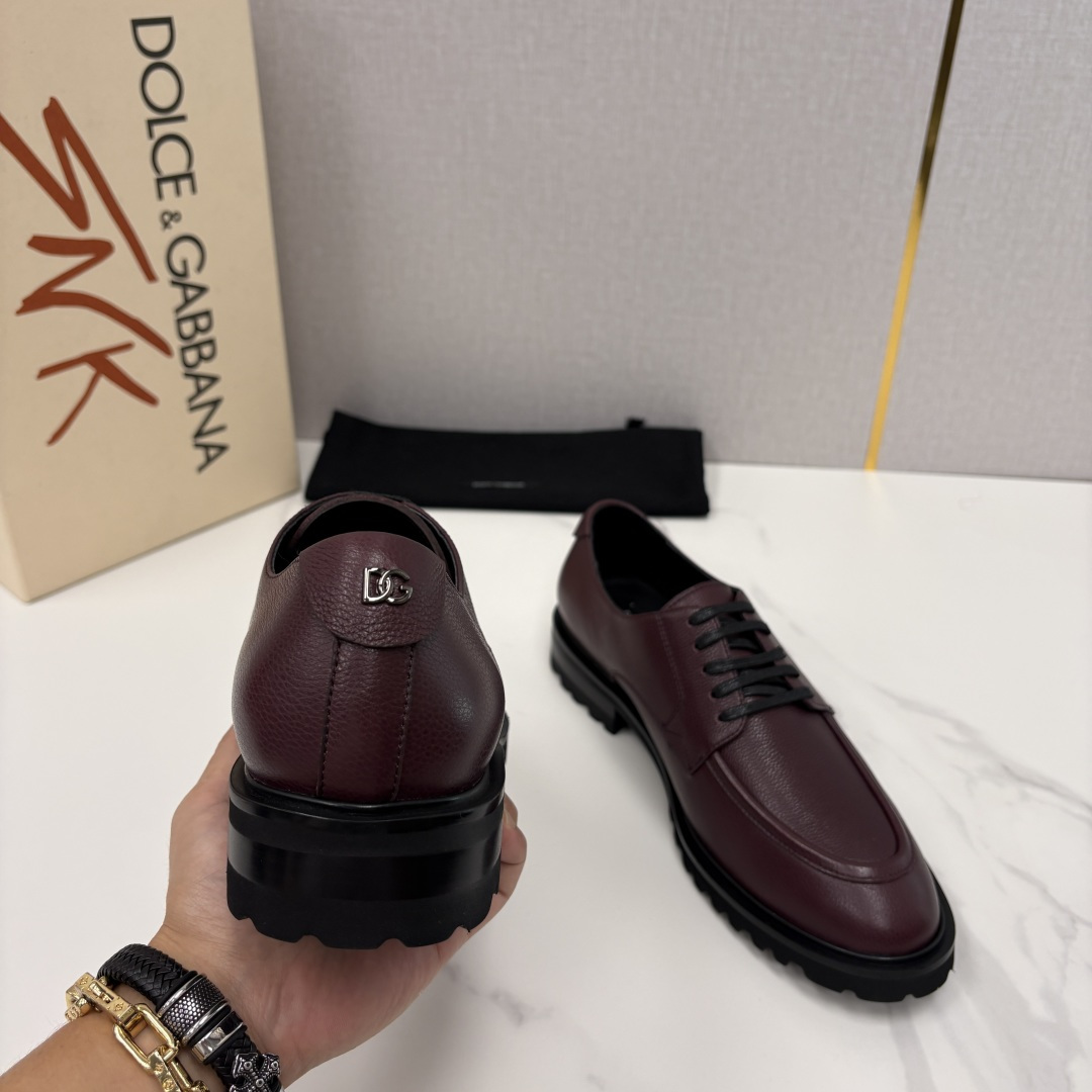💋💍DG家新品   杜嘉-班纳 Dolce&Gabban* 男士正装鞋厚底鞋     这款乐福鞋皮鞋是把