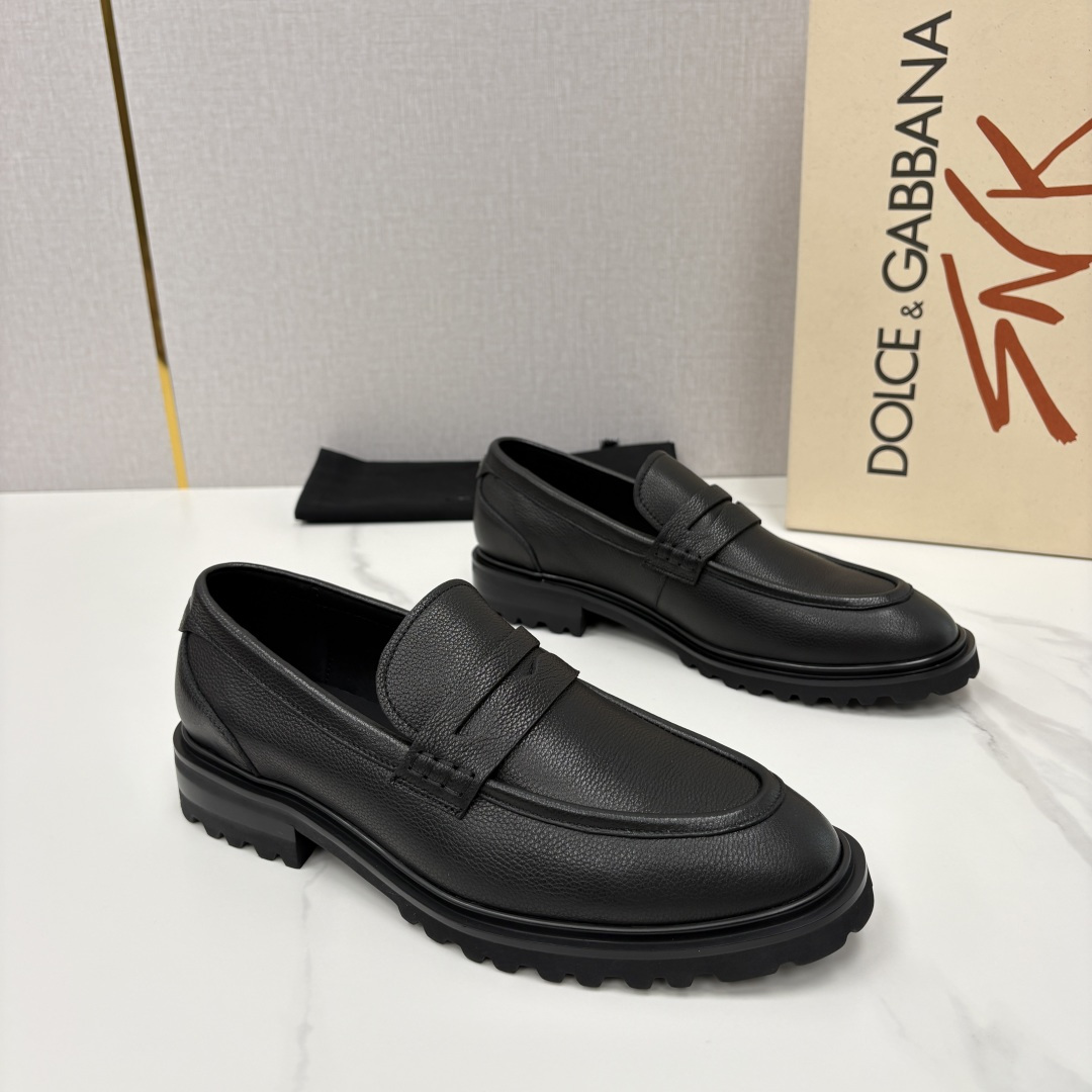 💋💍DG家新品   杜嘉-班纳 Dolce&Gabban* 男士正装鞋厚底鞋     这款乐福鞋皮鞋是把