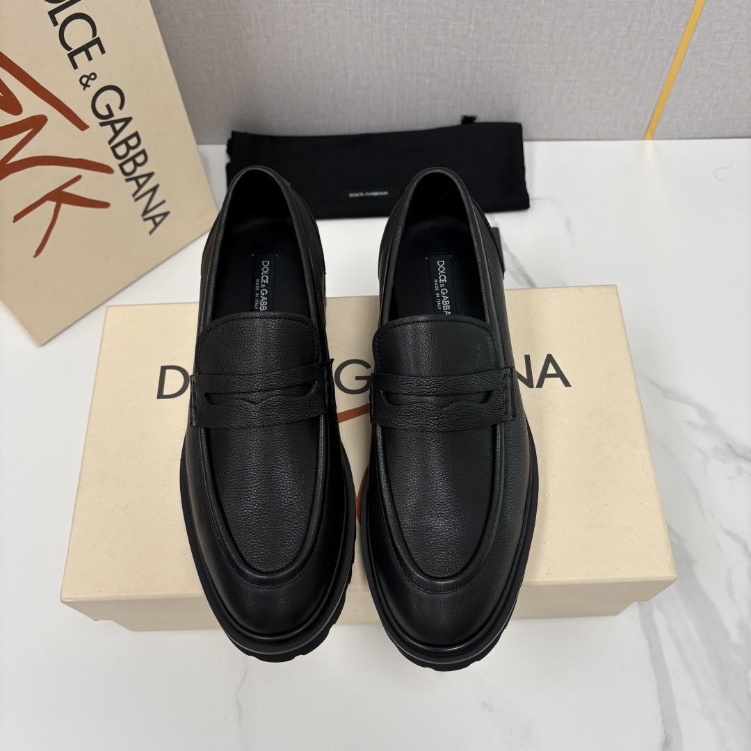 💋💍DG家新品   杜嘉-班纳 Dolce&Gabban* 男士正装鞋厚底鞋     这款乐福鞋皮鞋是把