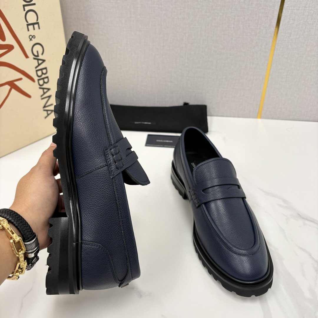 💋💍DG家新品   杜嘉-班纳 Dolce&Gabban* 男士正装鞋厚底鞋     这款乐福鞋皮鞋是把