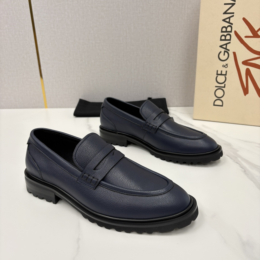 💋💍DG家新品   杜嘉-班纳 Dolce&Gabban* 男士正装鞋厚底鞋     这款乐福鞋皮鞋是把
