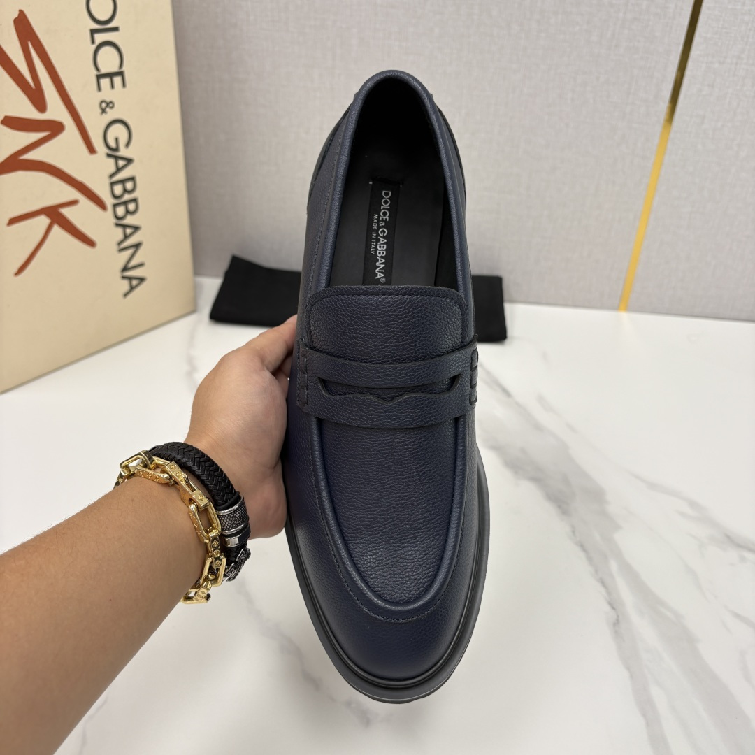 💋💍DG家新品   杜嘉-班纳 Dolce&Gabban* 男士正装鞋厚底鞋     这款乐福鞋皮鞋是把