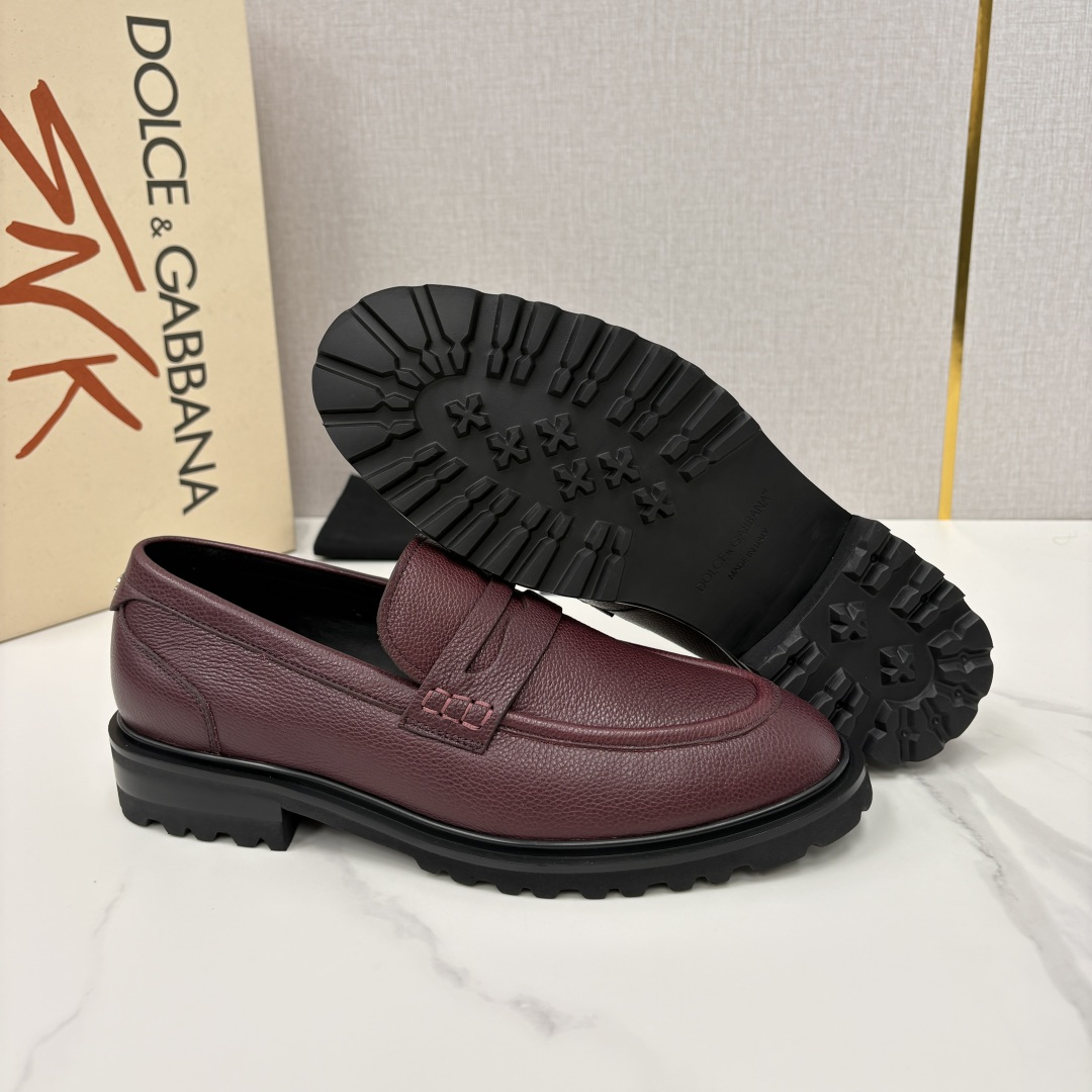 💋💍DG家新品   杜嘉-班纳 Dolce&Gabban* 男士正装鞋厚底鞋     这款乐福鞋皮鞋是把