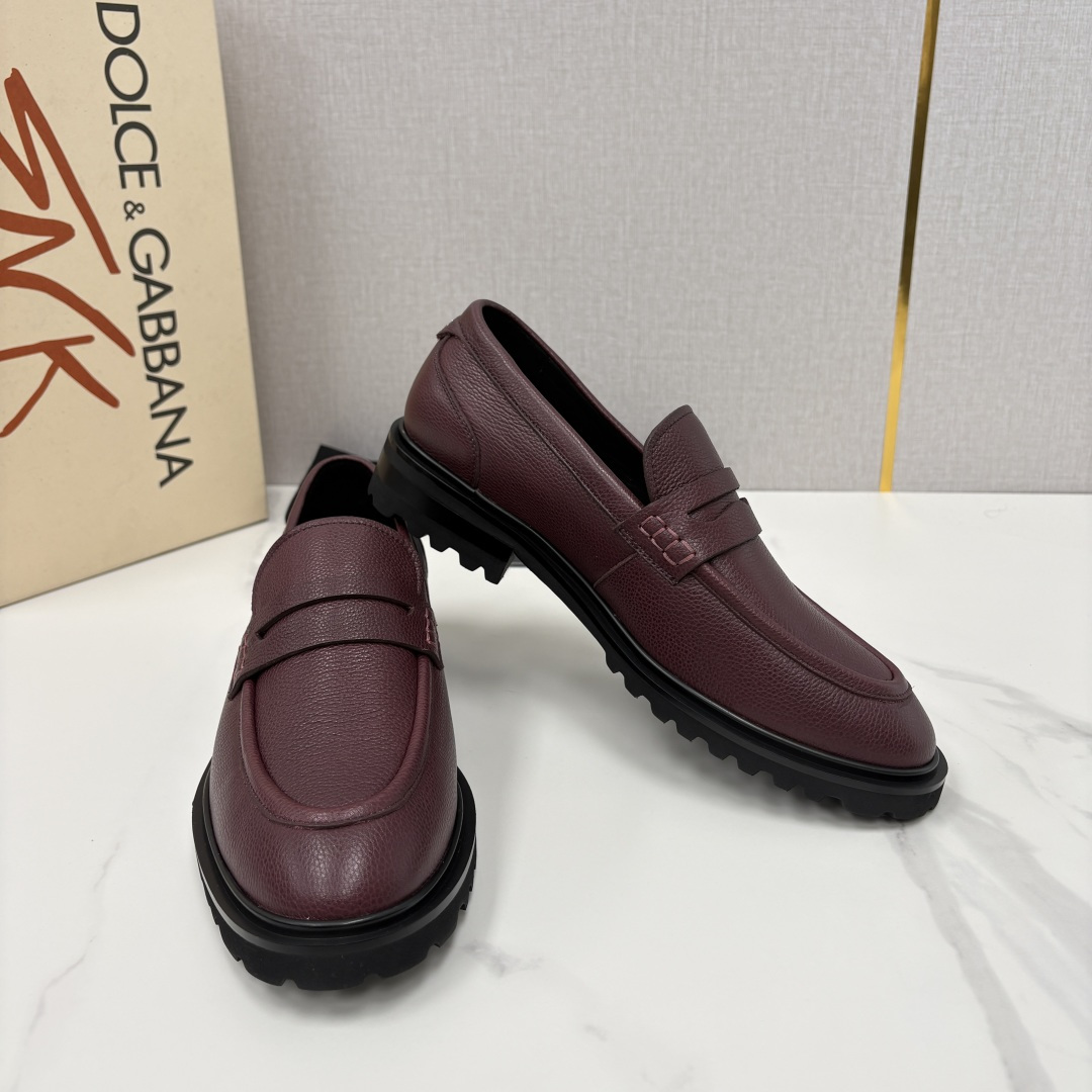 💋💍DG家新品   杜嘉-班纳 Dolce&Gabban* 男士正装鞋厚底鞋     这款乐福鞋皮鞋是把
