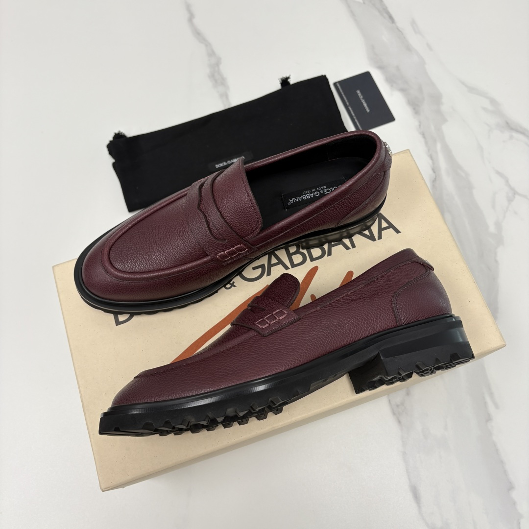 💋💍DG家新品   杜嘉-班纳 Dolce&Gabban* 男士正装鞋厚底鞋     这款乐福鞋皮鞋是把