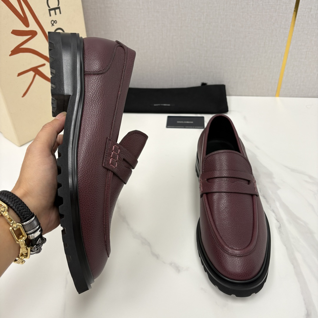 💋💍DG家新品   杜嘉-班纳 Dolce&Gabban* 男士正装鞋厚底鞋     这款乐福鞋皮鞋是把