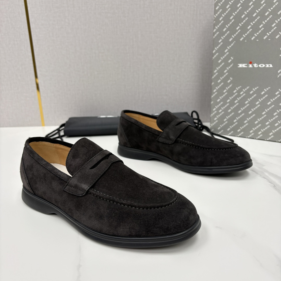 💋💍 Kito*n 新品   男士老钱风乐福鞋   鞋面采用高丝光磨砂牛皮设计，磨砂皮细腻软糯，Kito