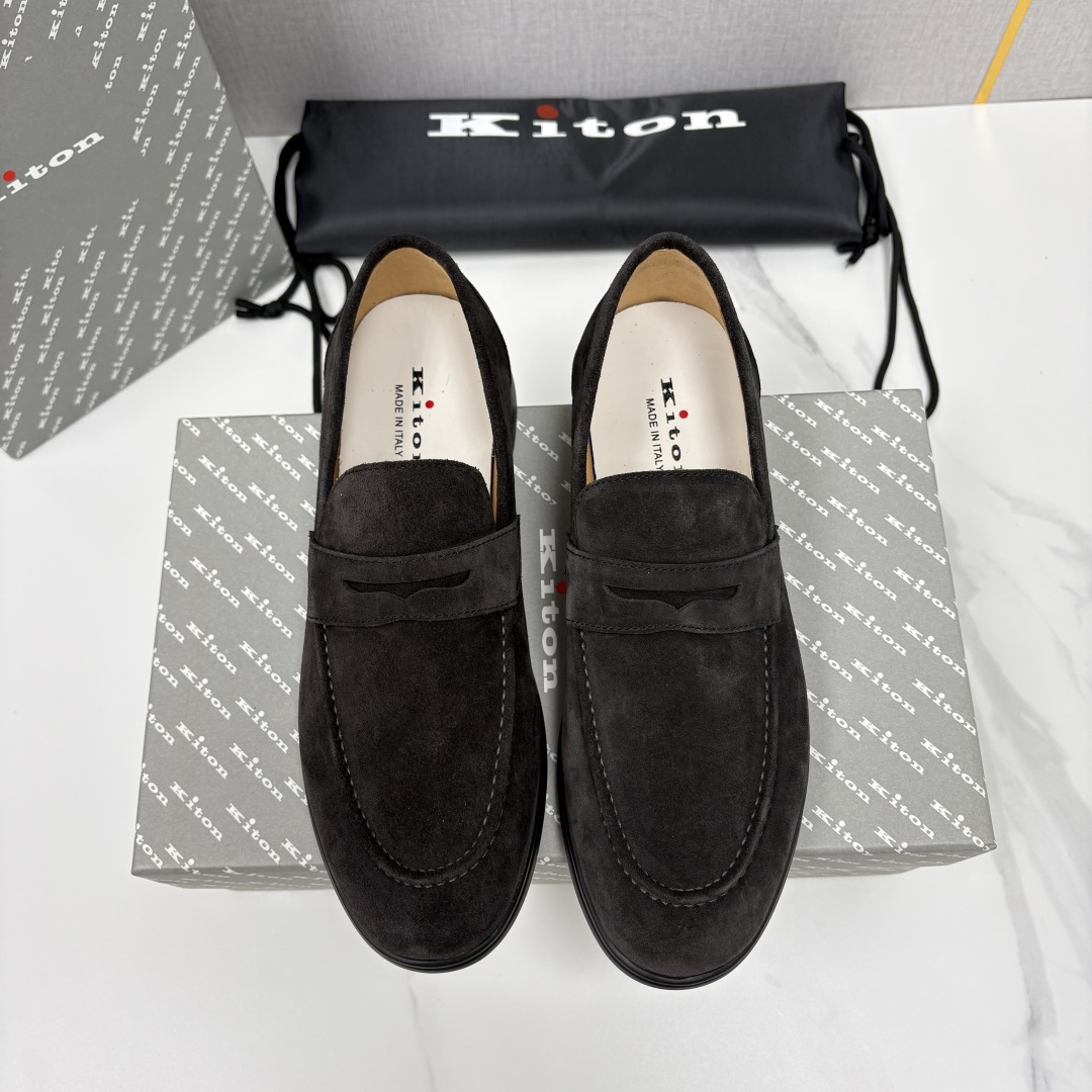 💋💍 Kito*n 新品   男士老钱风乐福鞋   鞋面采用高丝光磨砂牛皮设计，磨砂皮细腻软糯，Kito